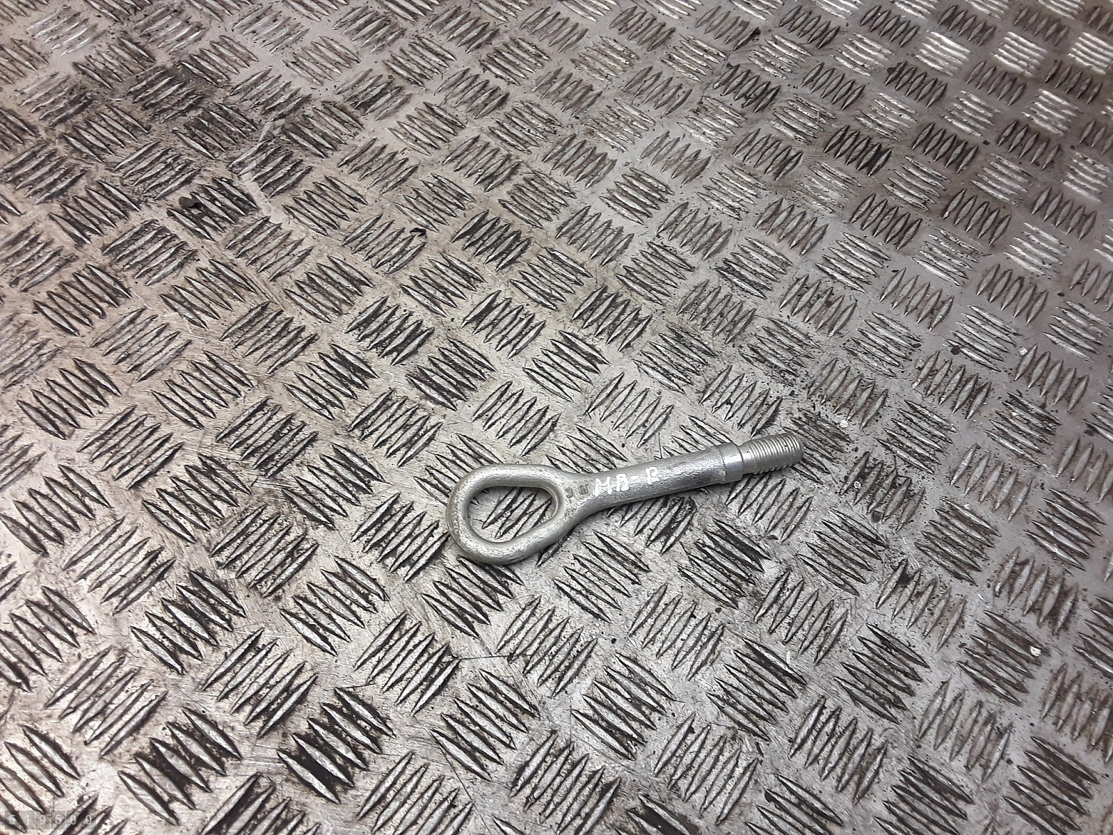 2008 MERCEDES B CLASS TOWING EYELET HOOK