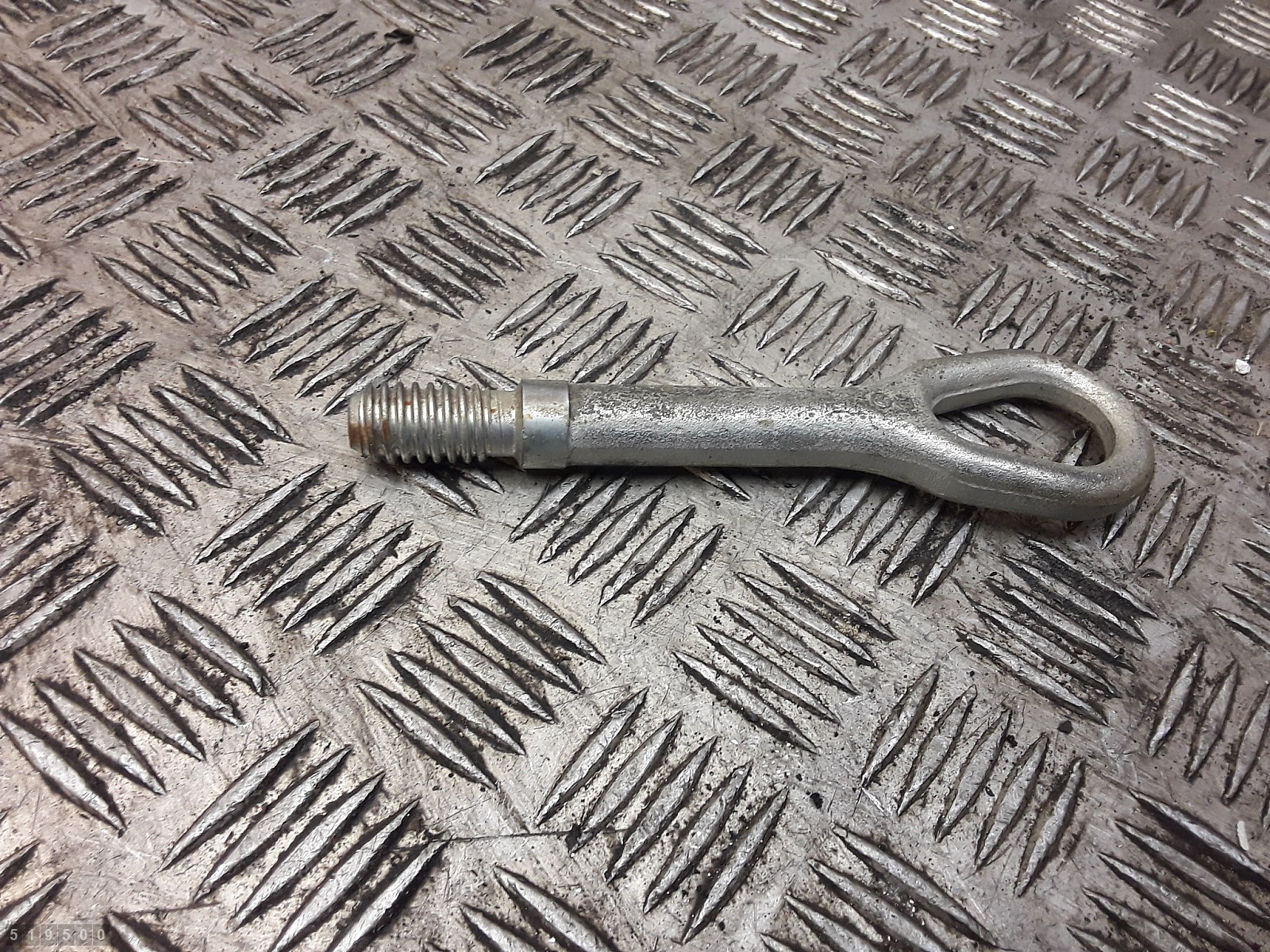 2008 MERCEDES B CLASS TOWING EYELET HOOK