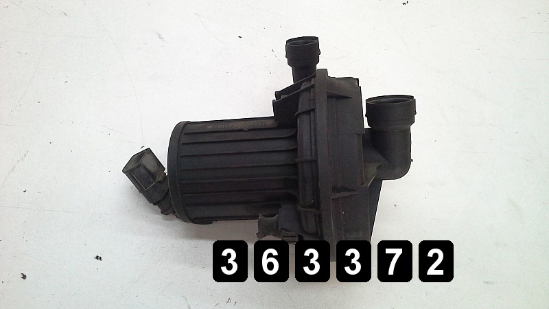 2002 VW GOLF SECONDARY AIR PUMP 2300B 06A959253B